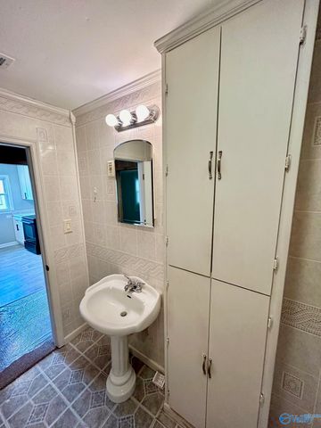 4718 Meridian Street, Huntsville, AL 35811