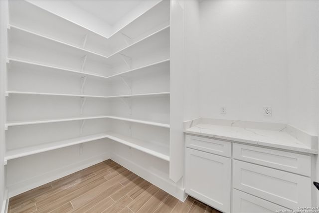 124 Sunset, La Vernia, TX 78121