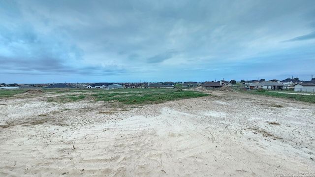 124 Sunset, La Vernia, TX 78121