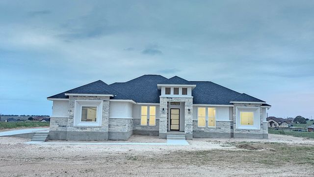 124 Sunset, La Vernia, TX 78121
