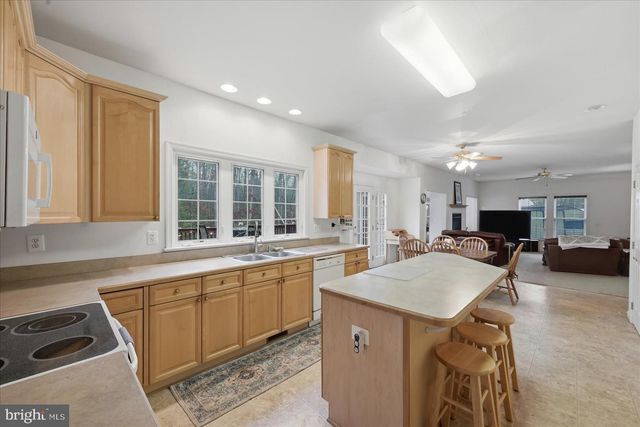 14023 FLAGTREE PL, Manassas, VA 20112