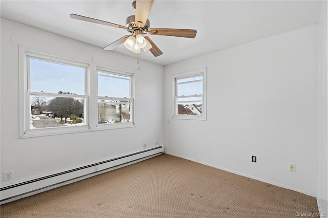 22 Woodcrest Road, Hicksville, NY 11801