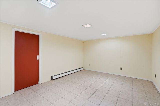 22 Woodcrest Road, Hicksville, NY 11801