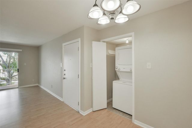 12955 Woodforest Boulevard 14, Houston, TX 77015