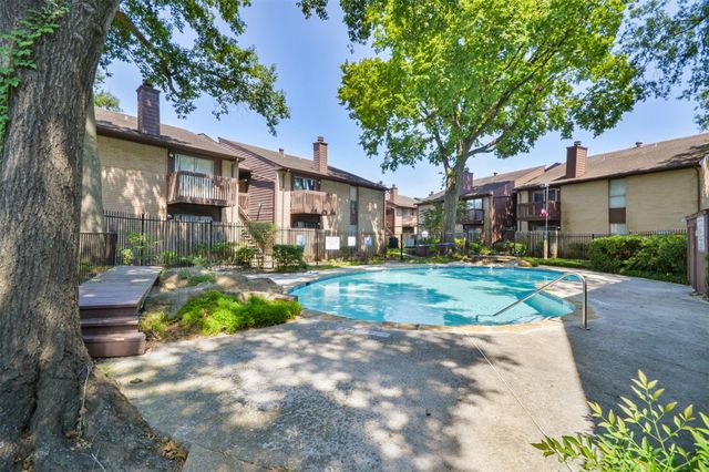 12955 Woodforest Boulevard 14, Houston, TX 77015