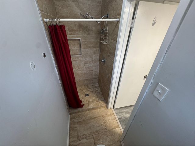3227 Fern Rock Drive, La Porte, TX 77571