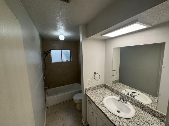 3227 Fern Rock Drive, La Porte, TX 77571