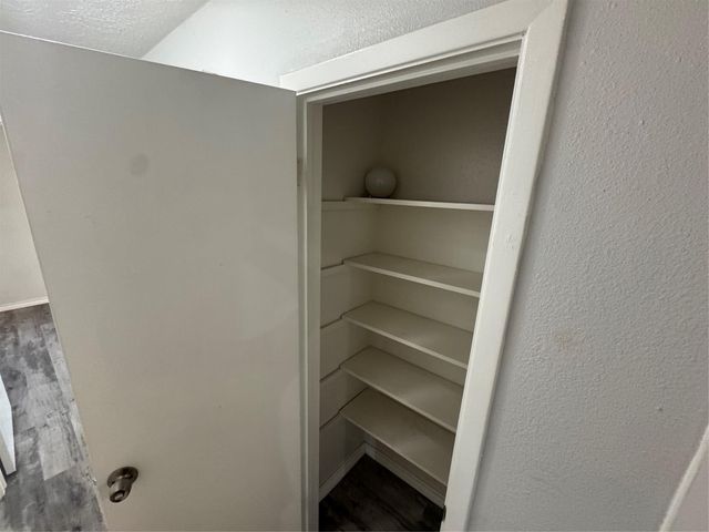3227 Fern Rock Drive, La Porte, TX 77571