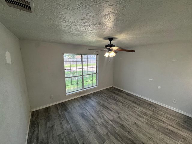 3227 Fern Rock Drive, La Porte, TX 77571