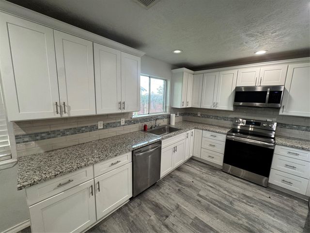 3227 Fern Rock Drive, La Porte, TX 77571