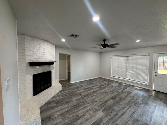 3227 Fern Rock Drive, La Porte, TX 77571