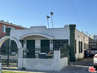 535 W 54th Street, Los Angeles, CA 90037