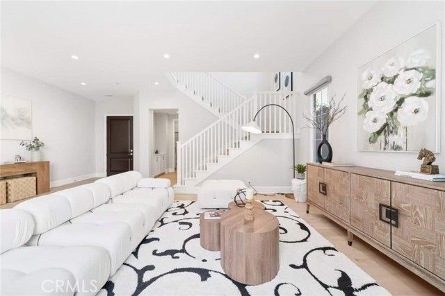 117 Donati, Irvine, CA 92602