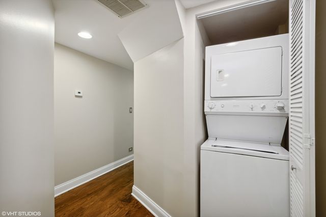 929 W Eastwood Avenue GW, Chicago, IL 60640