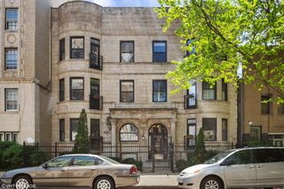 929 W Eastwood Avenue GW, Chicago, IL 60640