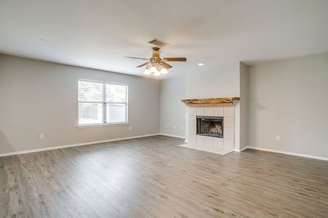 10633 Lipan Trail, Fort Worth, TX 76108