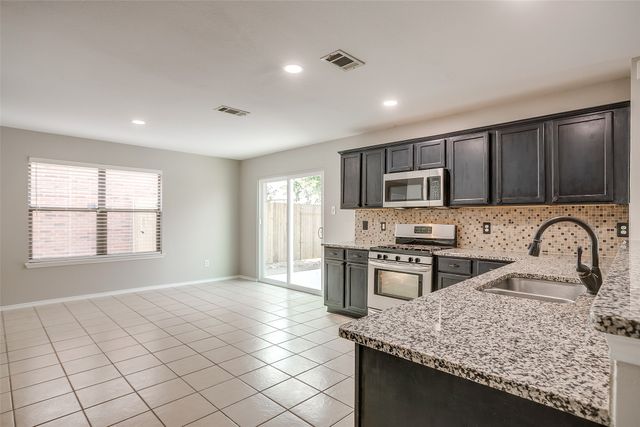 10633 Lipan Trail, Fort Worth, TX 76108