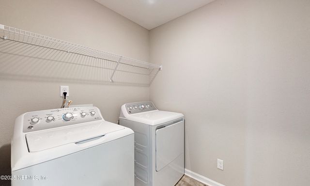 6859 MIRAGE Street, Jacksonville, FL 32244