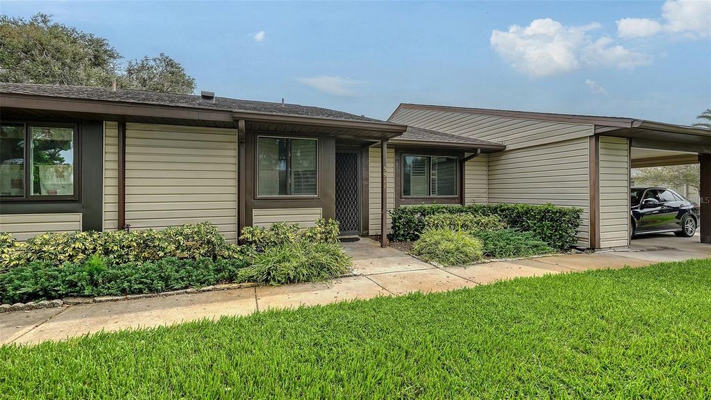 Image 1 of property listing at 5911 39TH AVENUE W, Bradenton, FL 34209