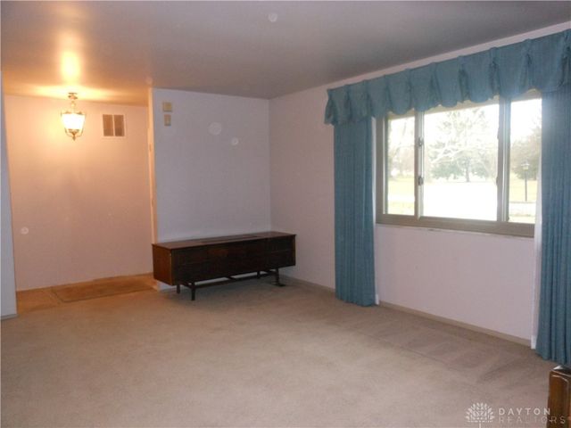 7644 Walmac, Huber Heights, OH 45424