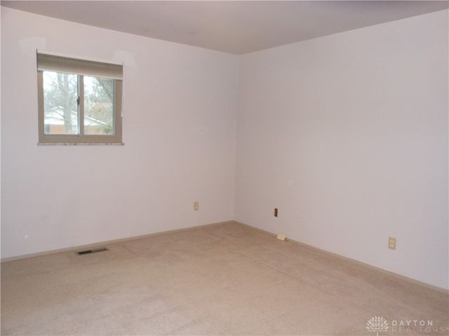 7644 Walmac, Huber Heights, OH 45424