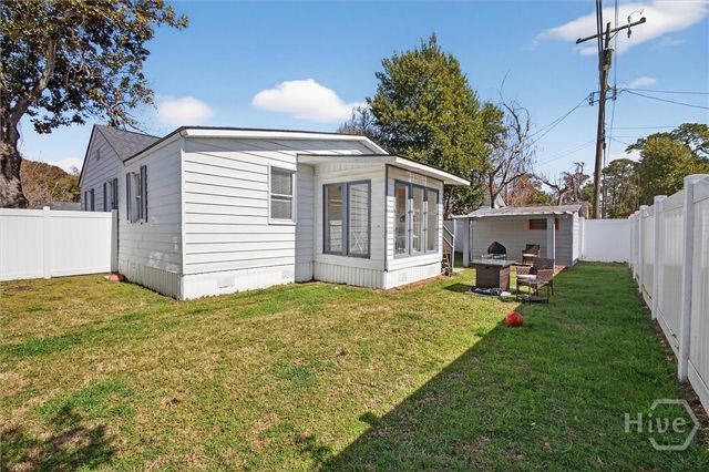 2031 Utah Street, Savannah, GA 31404