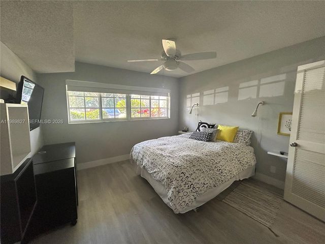 4017 N Cypress Dr 102, Pompano Beach, FL 33069