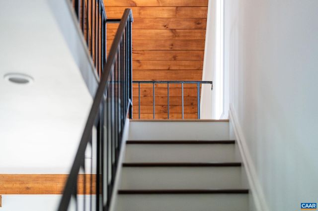 375 FENCE RD, Earlysville, VA 22936