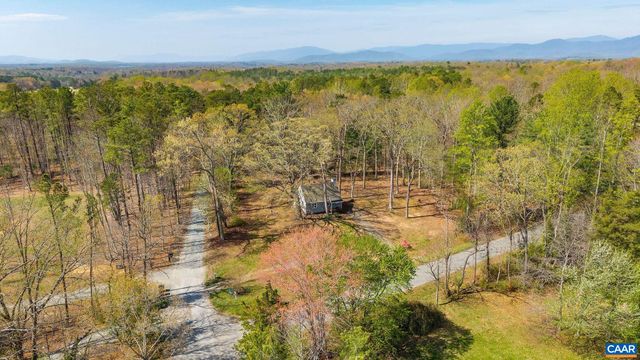 375 FENCE RD, Earlysville, VA 22936