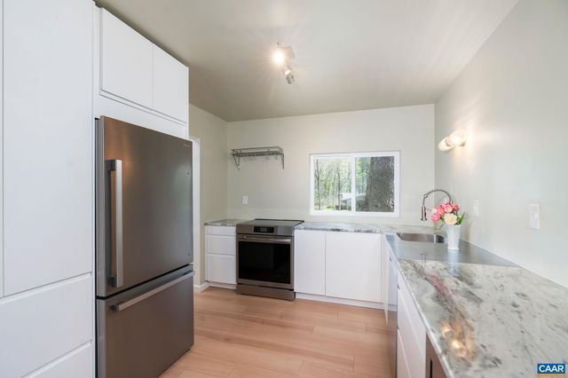375 FENCE RD, Earlysville, VA 22936
