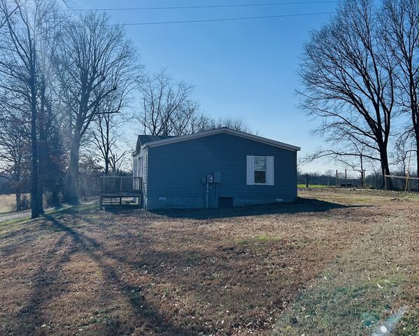 112 Carter Ln, Castalian Springs, TN 37031