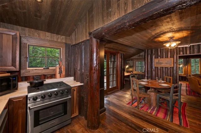 27331 State Highway 189, Blue Jay, CA 92317