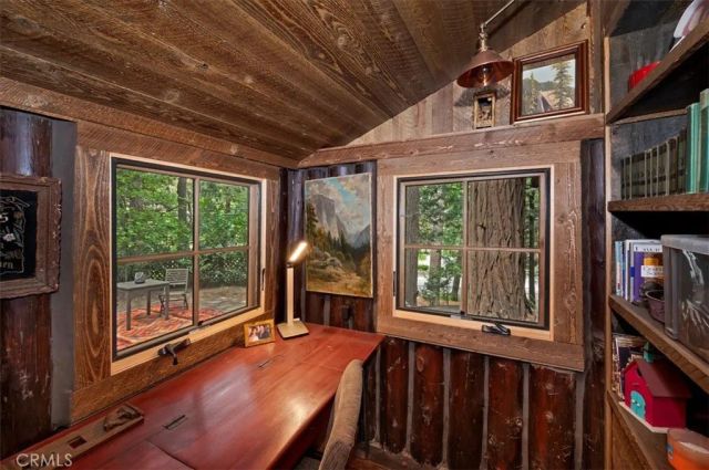 27331 State Highway 189, Blue Jay, CA 92317
