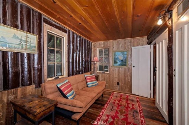 27331 State Highway 189, Blue Jay, CA 92317