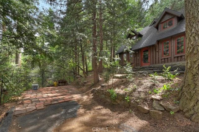 27331 State Highway 189, Blue Jay, CA 92317