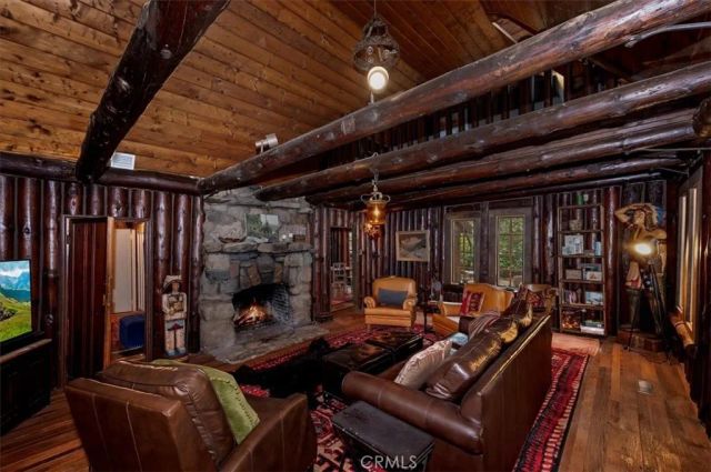 27331 State Highway 189, Blue Jay, CA 92317