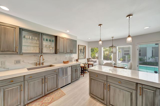 1109 SE 11th Ct, Fort Lauderdale, FL 33316