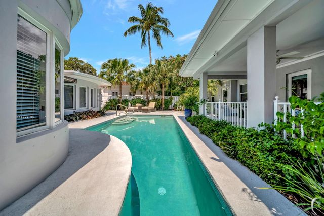 1109 SE 11th Ct, Fort Lauderdale, FL 33316
