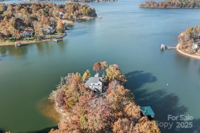 139 Long Cove Lane, Mooresville, NC 28117