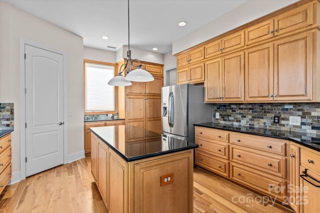 139 Long Cove Lane, Mooresville, NC 28117