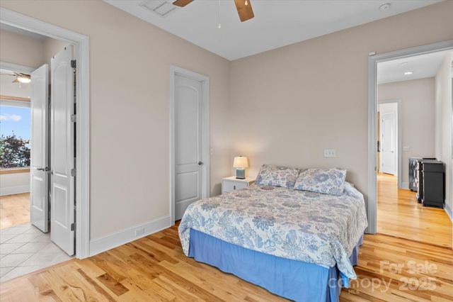 139 Long Cove Lane, Mooresville, NC 28117