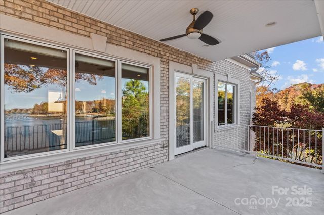 139 Long Cove Lane, Mooresville, NC 28117