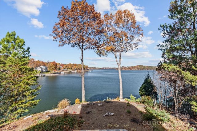 139 Long Cove Lane, Mooresville, NC 28117