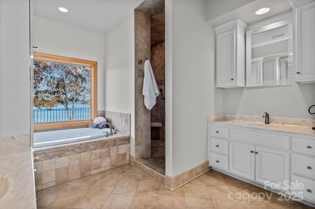 139 Long Cove Lane, Mooresville, NC 28117