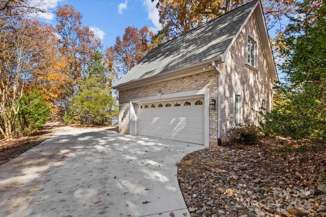 139 Long Cove Lane, Mooresville, NC 28117