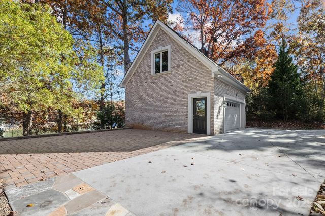 139 Long Cove Lane, Mooresville, NC 28117