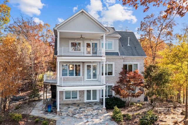 139 Long Cove Lane, Mooresville, NC 28117