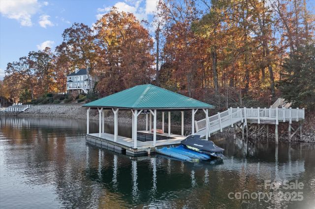 139 Long Cove Lane, Mooresville, NC 28117