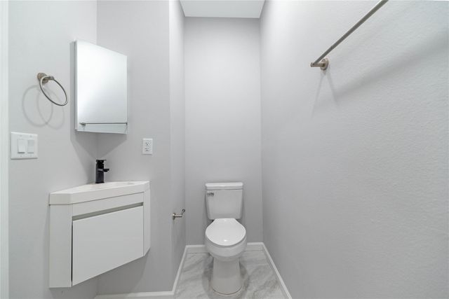 807 Avenue K a, Galveston, TX 77550