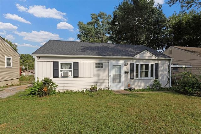 2353 Englewood Court, Independence, MO 64052